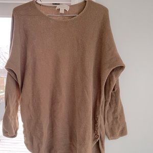 Michael Kors XL brown sweater, scoop bottom,
